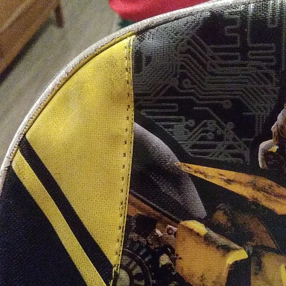 Transformers Bumblebee Backpack - Picture 3 of 7